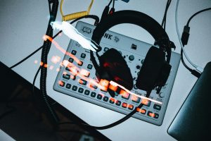 The secret art of a perfect gear shift and its aural rewards