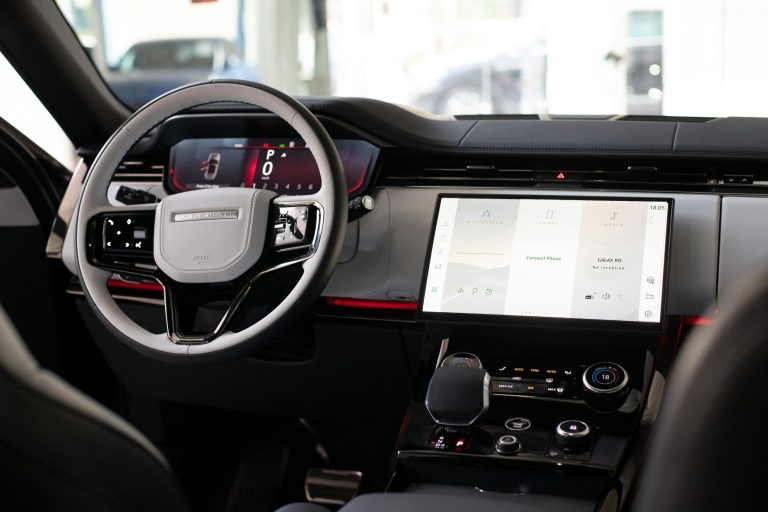 Smart Car Gadgets That Enhance Driver Comfort Instantly