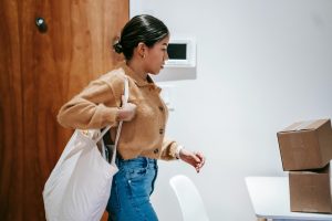 Shopping For Eco-Friendly Alternatives To Everyday Essentials
