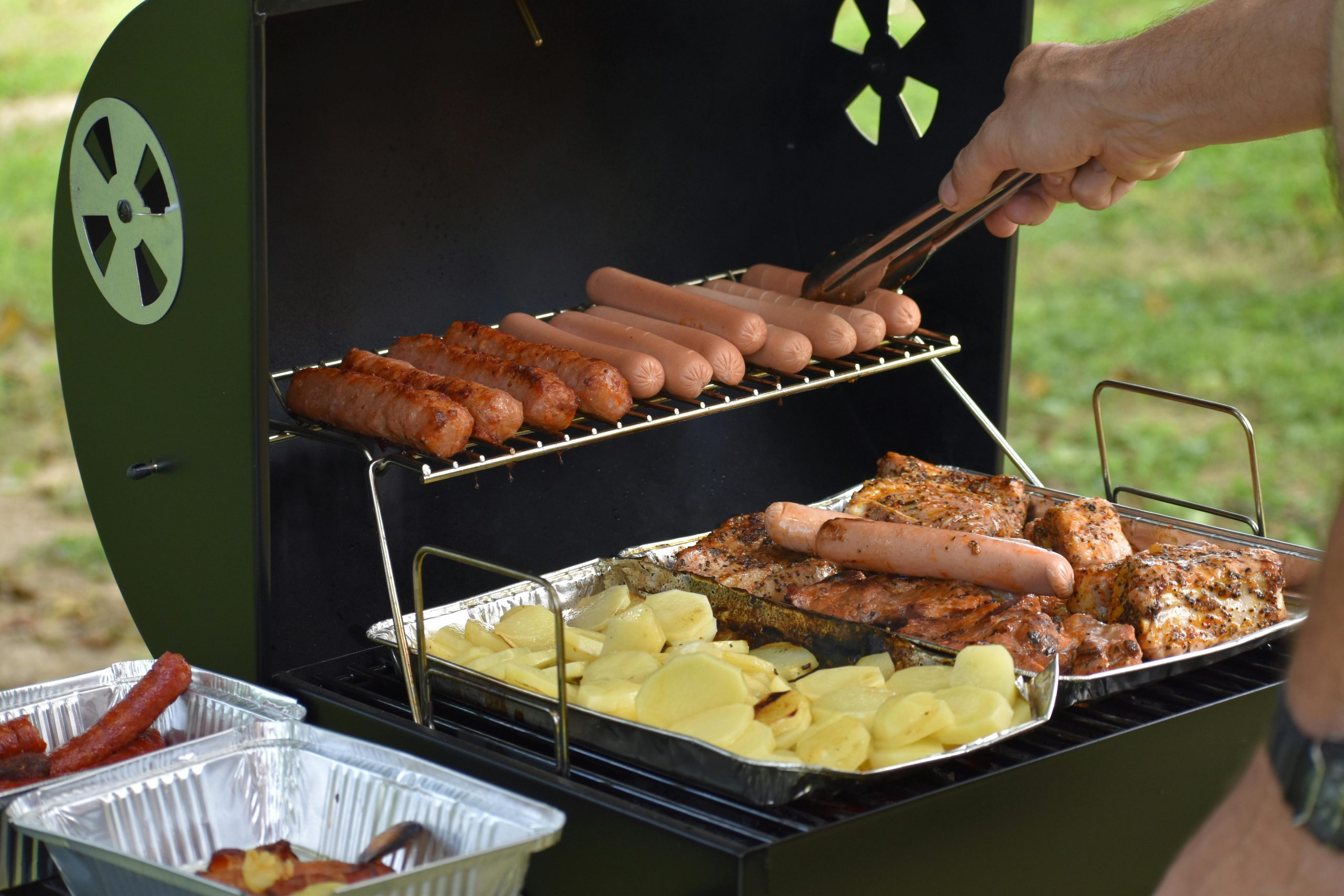 Portable Cooking Gadgets That Simplify Outdoor Grilling Experiences