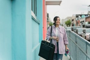 The art of traveling with a sense of spontaneity and freedom